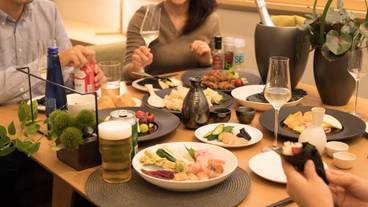 客室内のダイニングエリア / 28