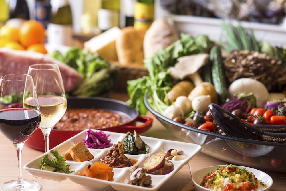 ふたりの別荘気分で、「ただいま」の乾杯を4264897