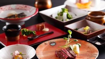 食事・飲み物 / 8