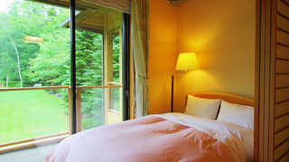 デラックスファミリールーム (203)