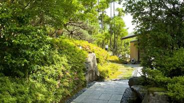 施設の入り口 / 14