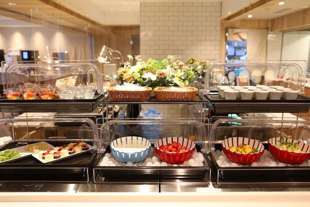 朝食