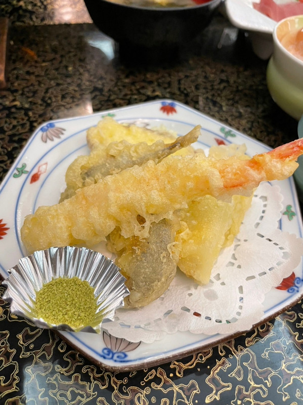 持ってきてくれた天ぷらがアッツアツじゃない、ガッカリ