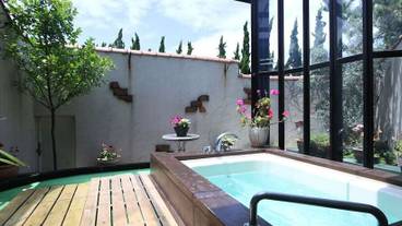 屋外スパ浴槽 / 1