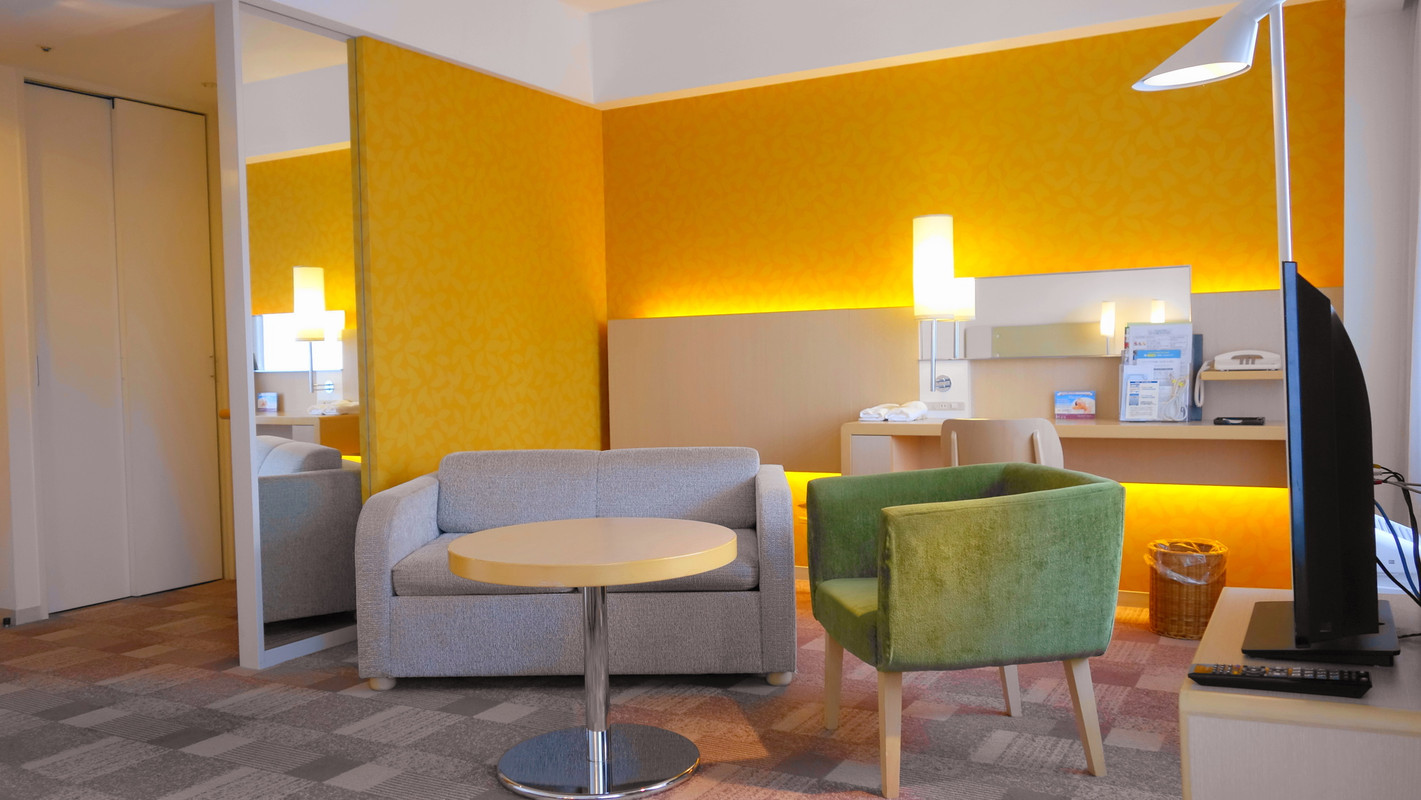 スーペリアツイン／ソファ