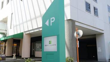 施設の入り口 / 9