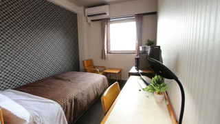 エコノミー ダブルルーム 喫煙可