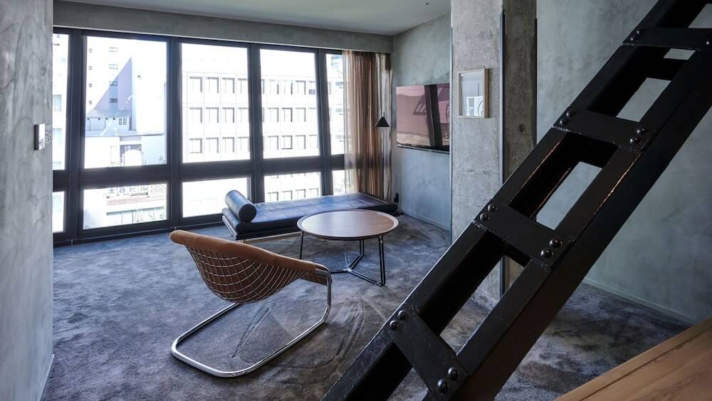 爽やかな緑を眺める
寛ぎのひととき / 2