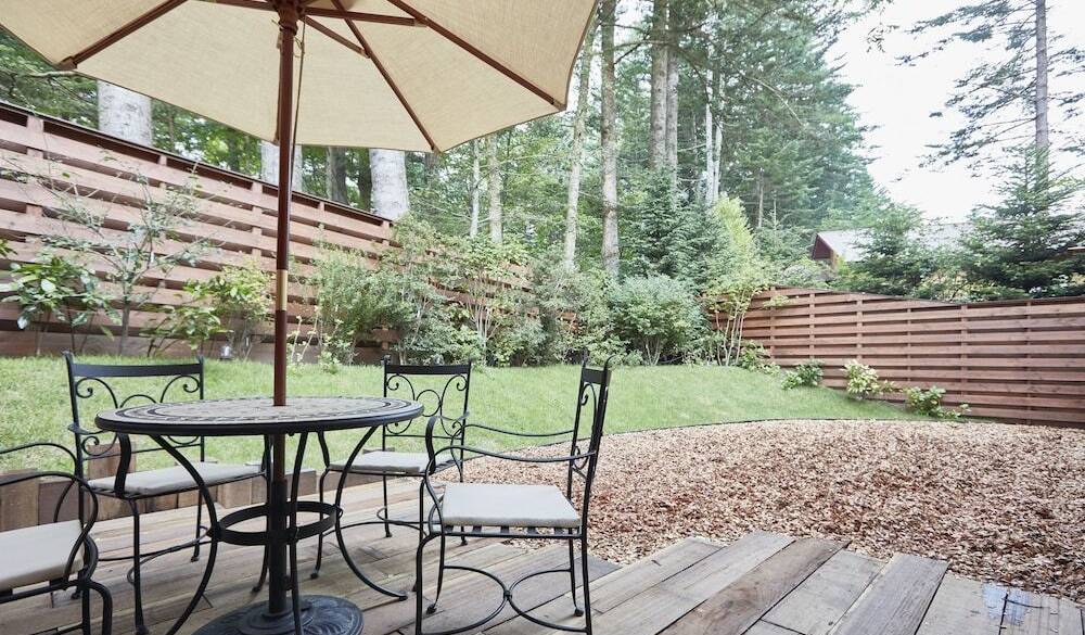 ドッグランで
元気に遊ぼう！ / 1