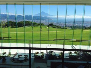 駿河湾を眼下に富士山まで見渡せる“風景美術館”3315900