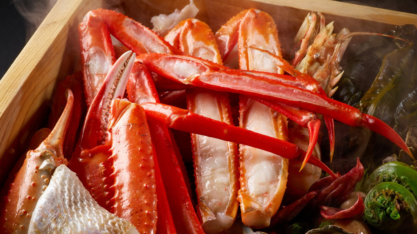 ご主人は農家で漁港の仲買人。素材にこだわったお料理が自慢3461551