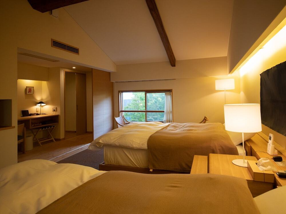 間接照明でホッ。くつろぎの寝室＆浴室3694206