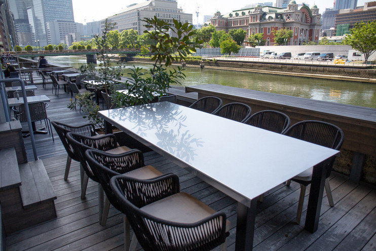 「TOSA」 内観 199523099 半個室で楽しめるテラス席もございます。4名様〜