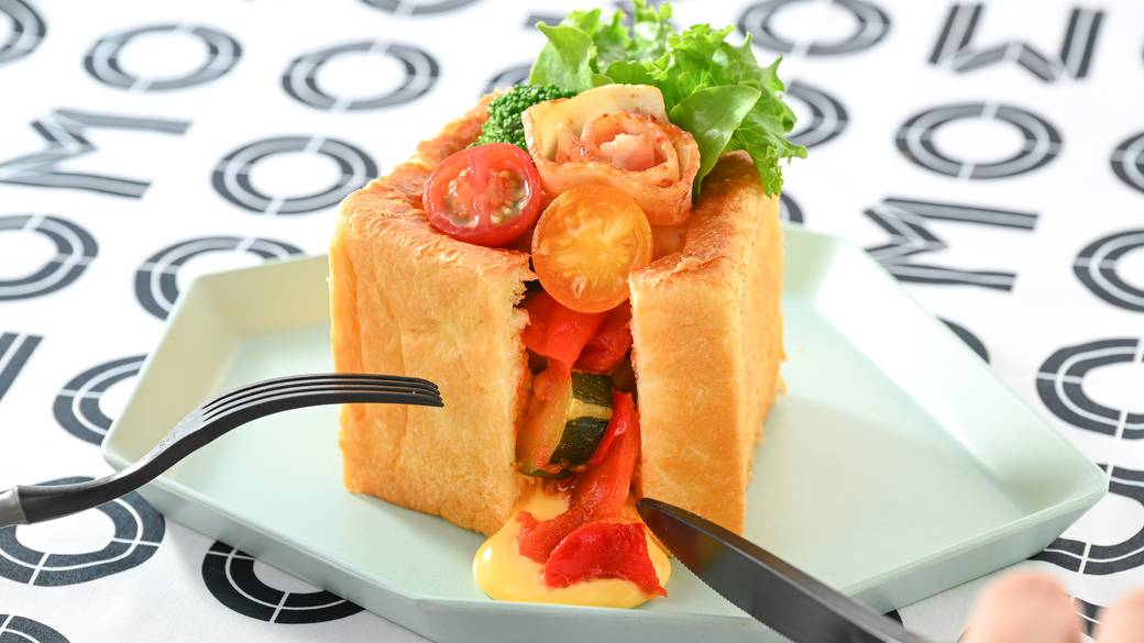 色鮮やかな赤坂キューブトースト / 2