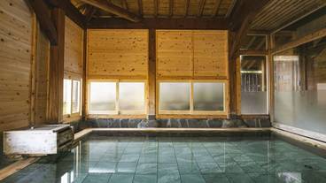 天心の大湯 檜風呂(1) / 3