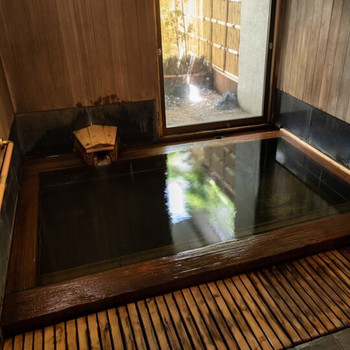 100％源泉掛け流しの温泉が自慢の老舗ホテル3524837