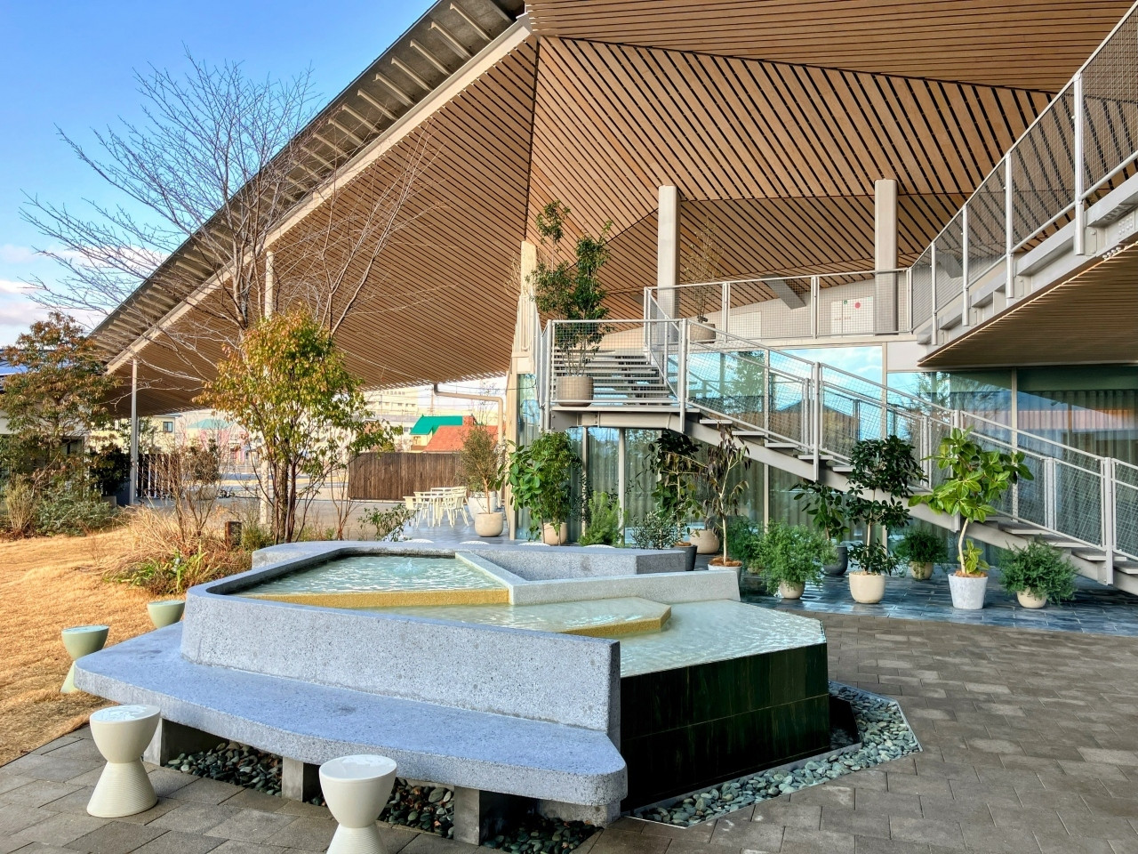 旅をサステナブルに楽しむ。日本初のゼロエネルギーホテル3928160