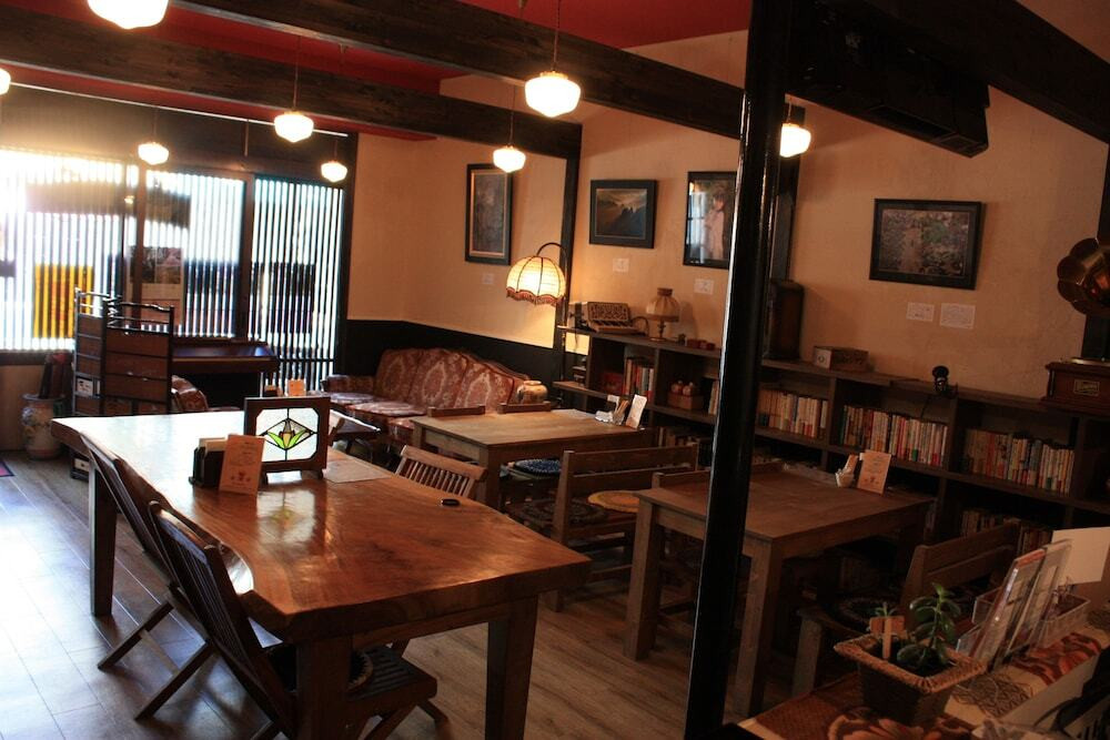 ロビーラウンジ