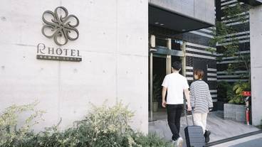 内部エントランス / 2