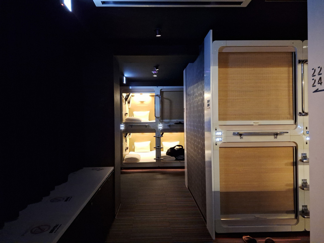 清潔なカプセル。