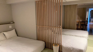 シティ 4 人部屋