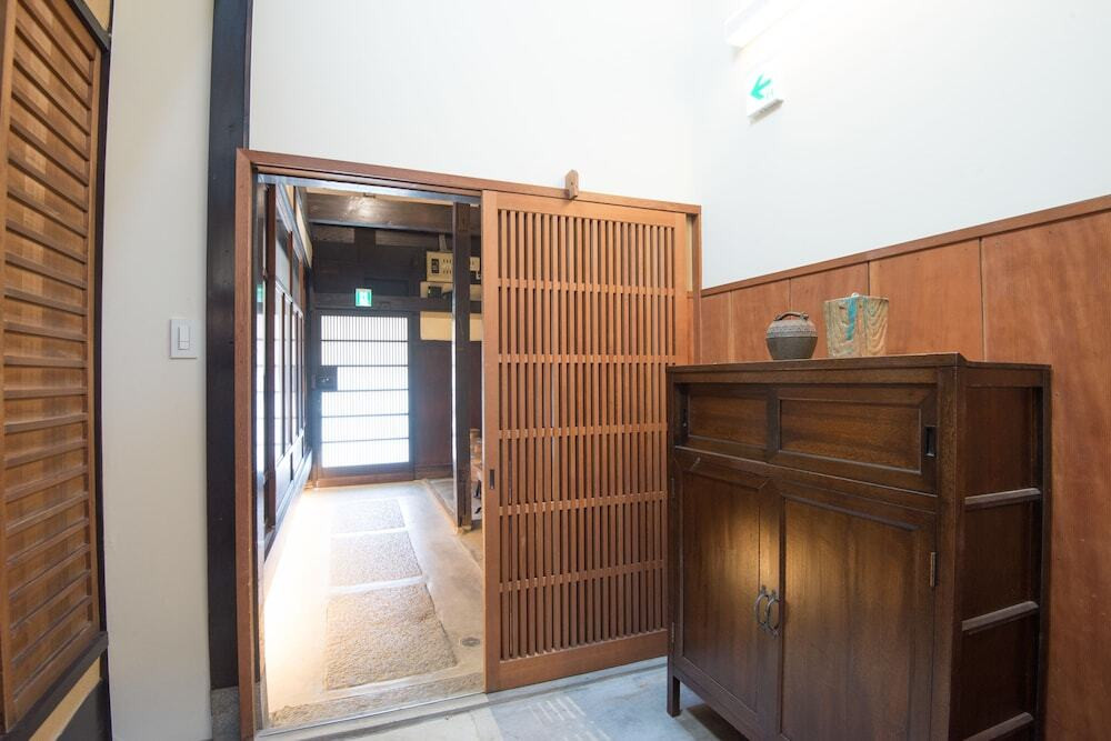 内部エントランス