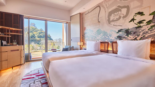 スタンダード ルーム シングルベッド 2 台 (Castle View, Furnished Balcony)