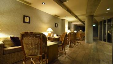 ロビー応接スペース / 15