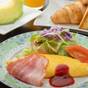 【朝食のみ】ふわとろオムレツやシェフ自慢の中華粥などが選べる朝食と黄金の湯・白銀の湯を堪能!貸切風呂 | 伊香保温泉 松本楼 洋風旅館ぴのん