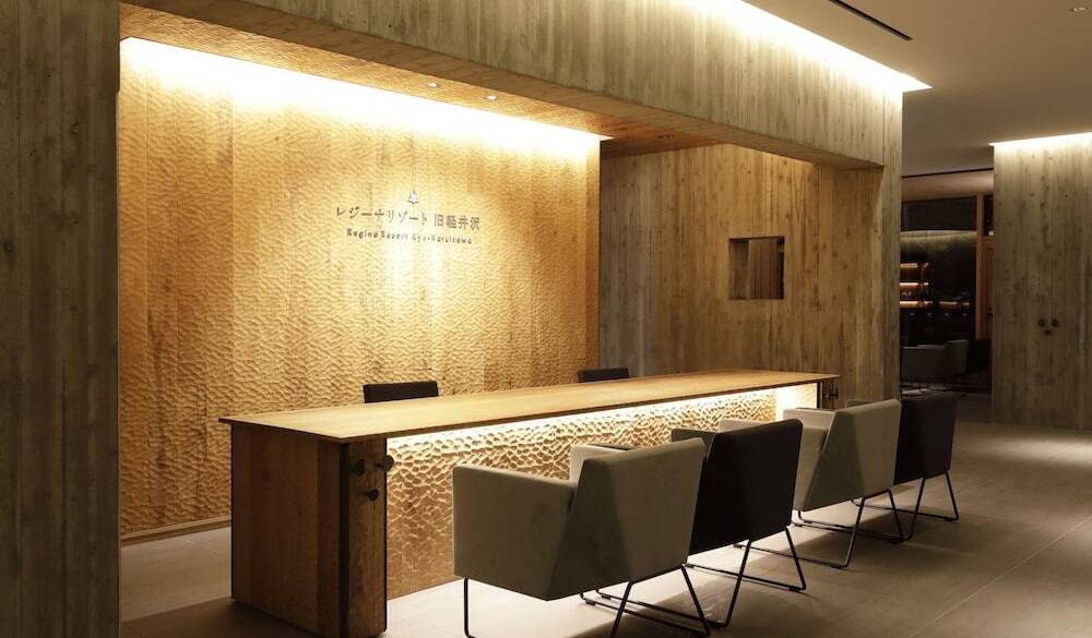 愛犬と一緒に寛げる
ホテルにチェックイン / 3