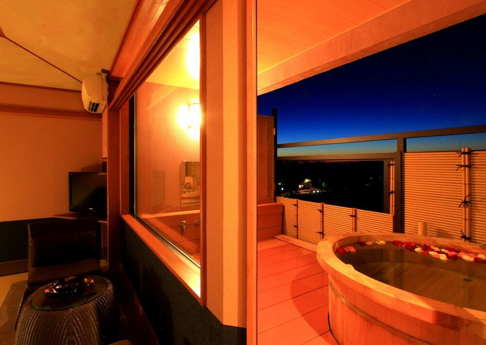 土肥ふじやホテル（トイフジヤホテル） / 2