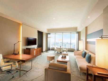 コンラッド東京 / 1