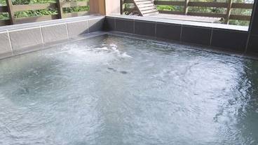 屋外スパ浴槽 / 1