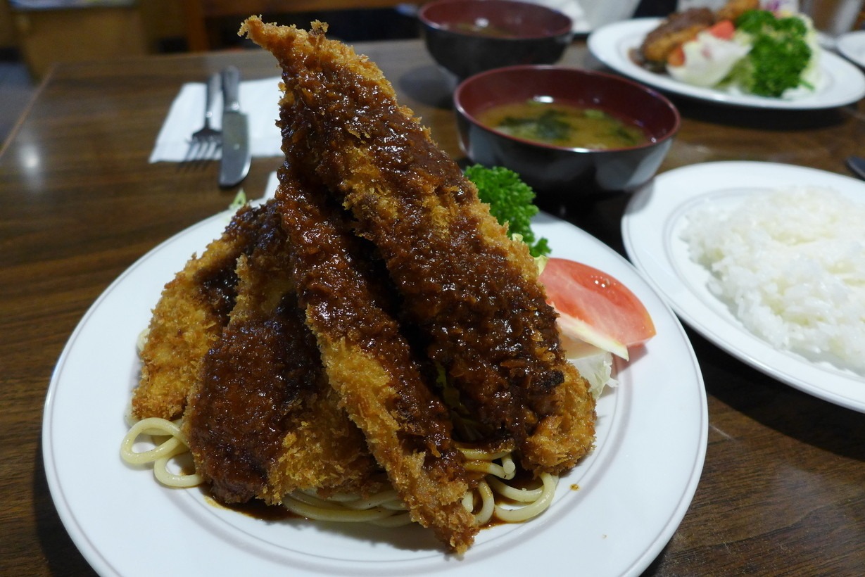 「キッチン友」料理 38071 ペテカツランチ(850円)