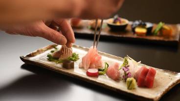 食事・飲み物 / 11