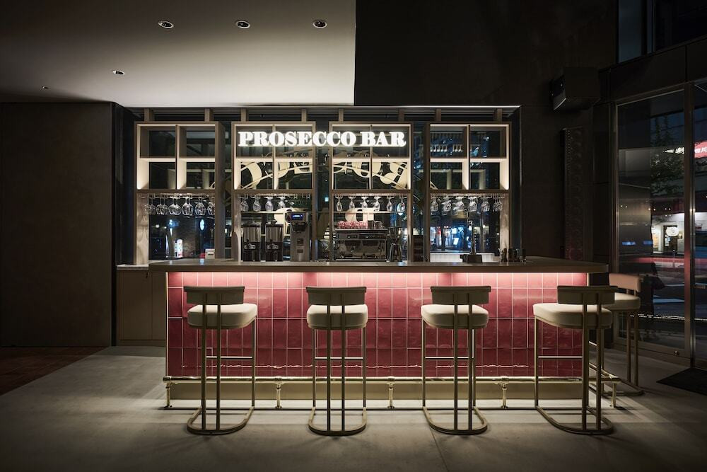 プロセッコバー