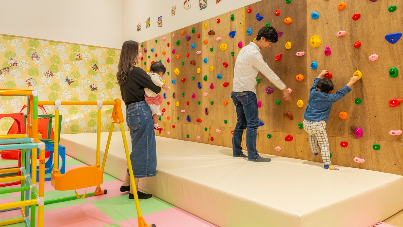 豊富なレンタルグッズとキッズスペース、授乳室で子連れ旅をサポート4771638