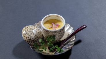 食事・飲み物 / 11