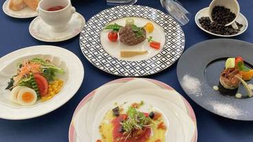 食事・飲み物 / 4