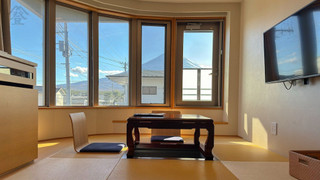 特別室 デラックスツインルーム - 富士山側 テラス付き, 角部屋, 2nd Floor (34.33平米)