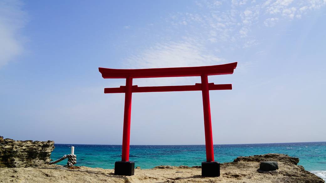 伊豆で最古の
由緒ある「白浜神社」 / 1