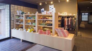 ギフト ショップ / 2