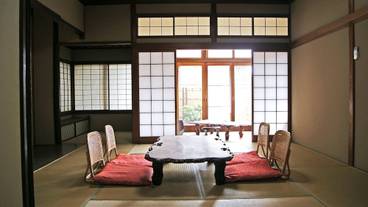 客室内のダイニングエリア / 17