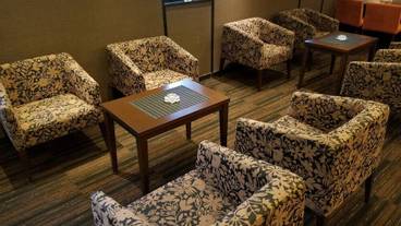 ロビーラウンジのソファ / 6