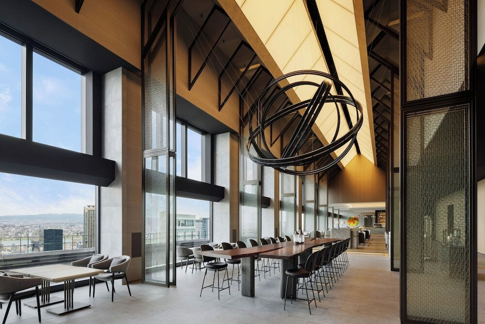 ロビーラウンジ