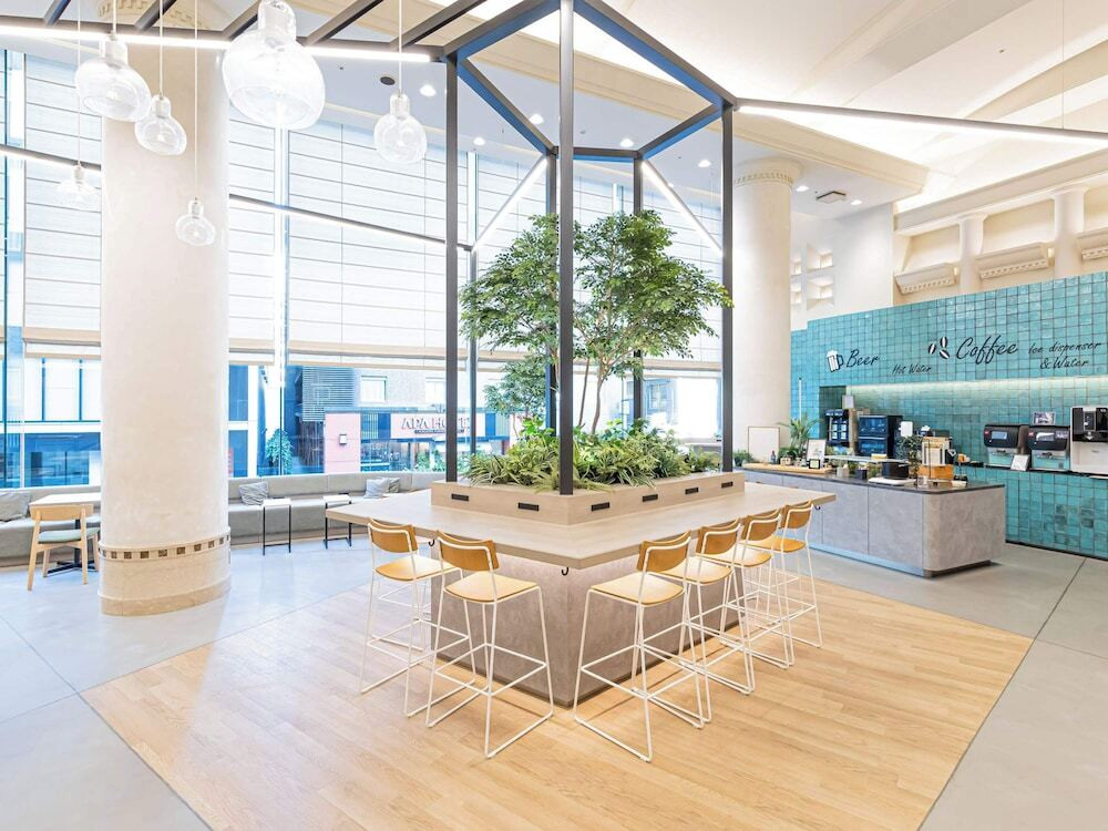 ロビーラウンジ