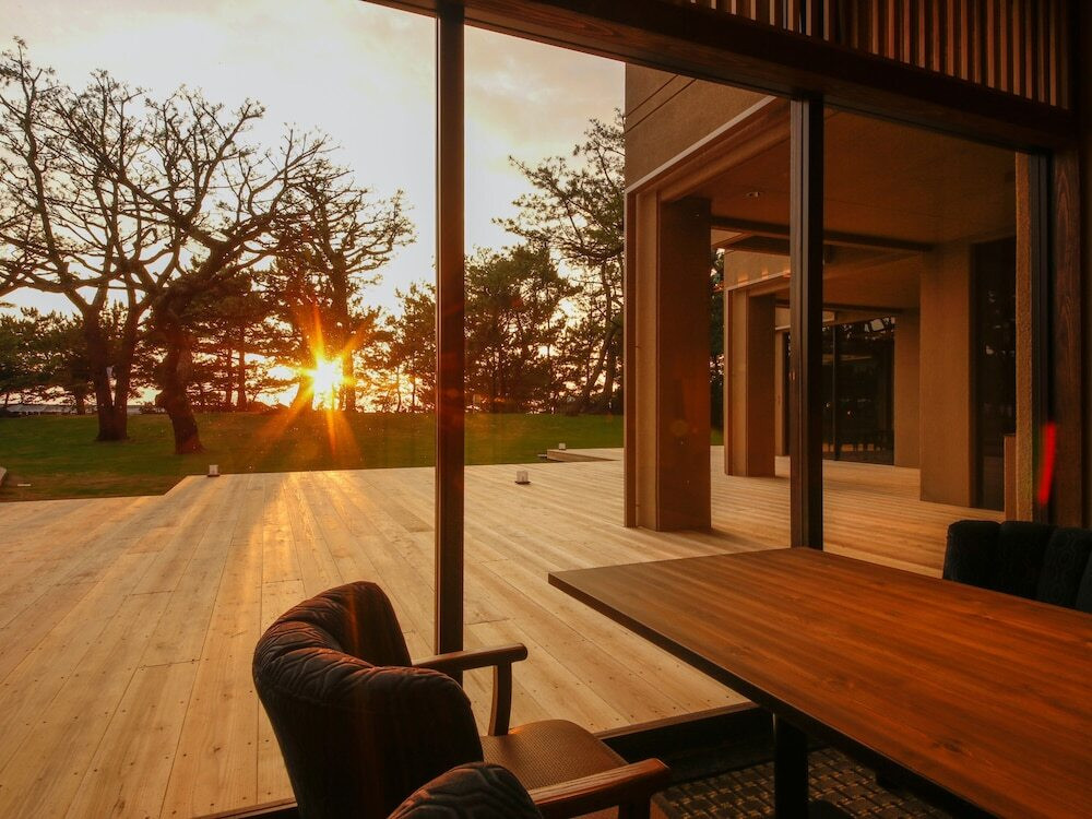 全室に温泉露天風呂とプライベートテラス付き。美人の湯に身をゆだねる4261961