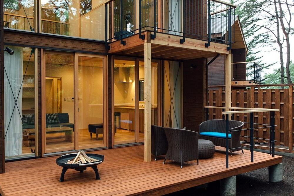 一面ガラス張りのコテージが素敵♪自然の中でステイが楽しめるリゾート3929106