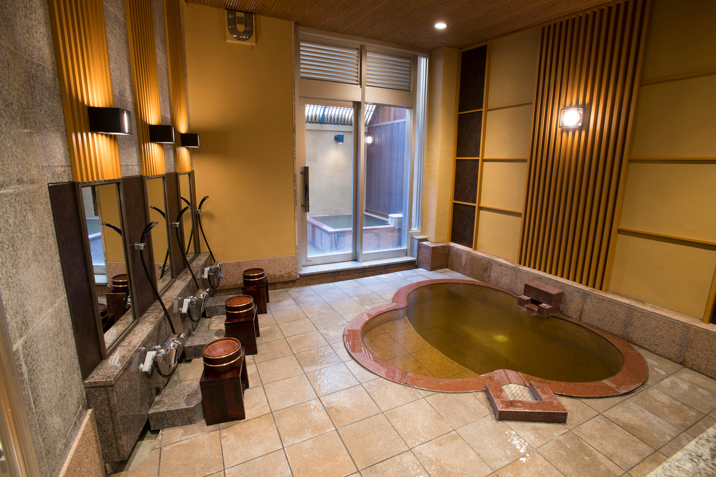 リゾート感と癒しを両方楽しめる天然温泉3476298