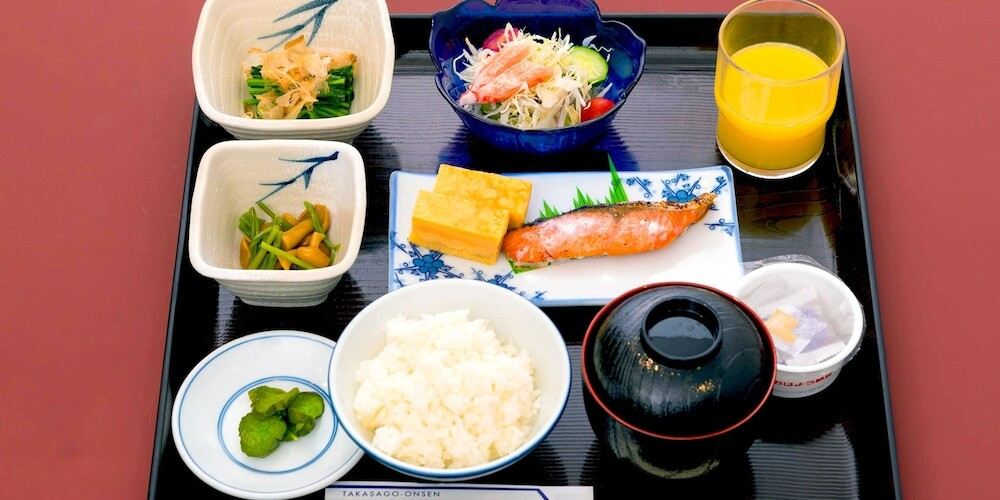 朝食
